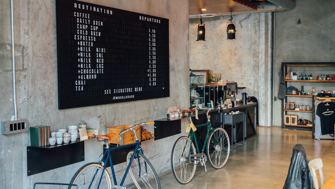 Espresso Bar & Courtyard